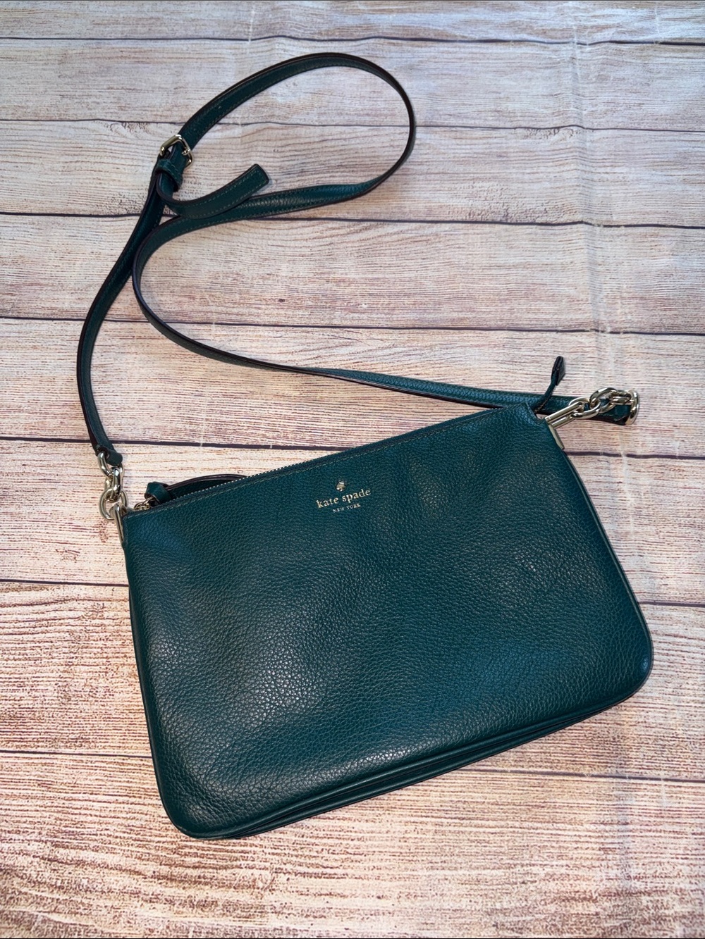 Kate Spade Teal Pebbled Leather Crossbody with Gold Hardware Clean